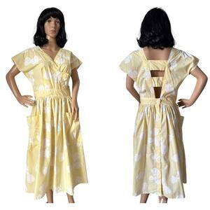 1950s Yellow White Floral Open Back Midi Dress Summer Garden Small to Medium